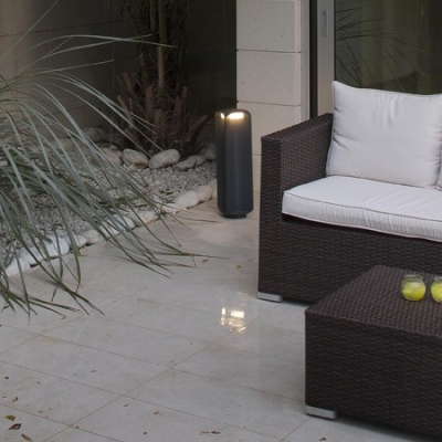 Eclairage terrasse avec borne FARO BU-OH 560 Eclairage terrasse avec borne FARO BU-OH 560